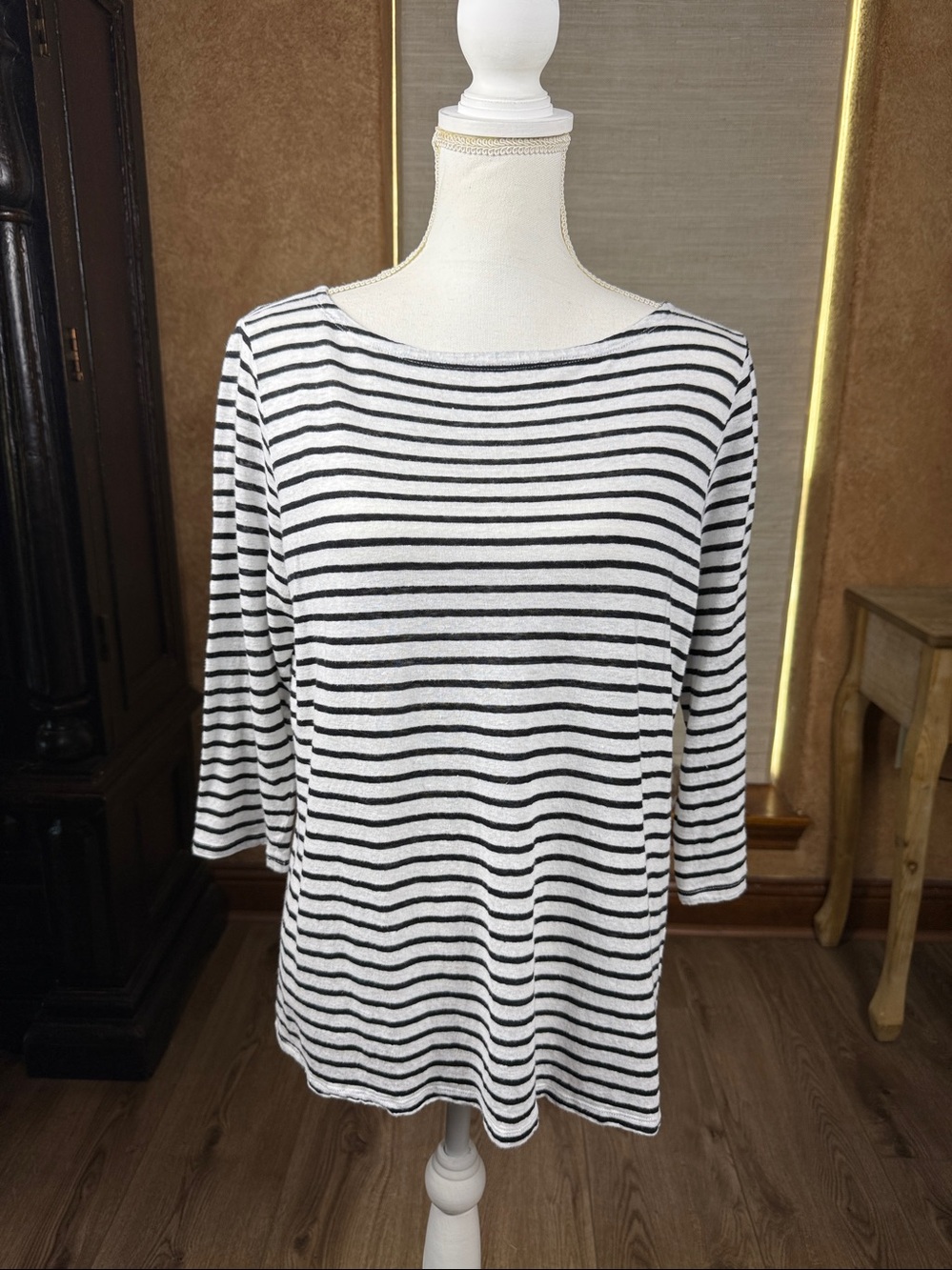 Eileen Fisher Black & White Striped Bateau Neck Top 3/4 sleeves Boat Neckline